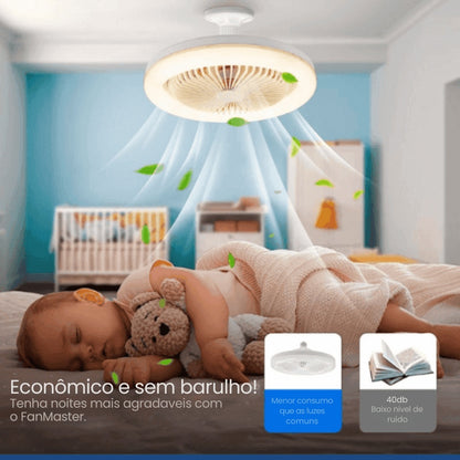 Bebê dormindo na cama com ventilador silencioso de teto, ambiente aconchegante e econômico