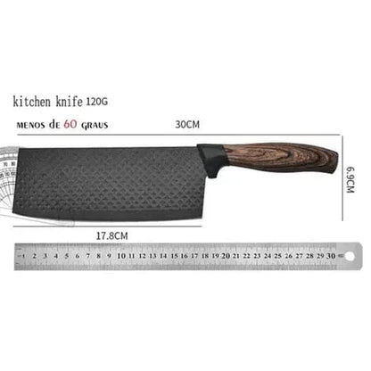 Faca de cozinha 30cm com lâmina texturizada e cabo de madeira, ao lado de régua para escala